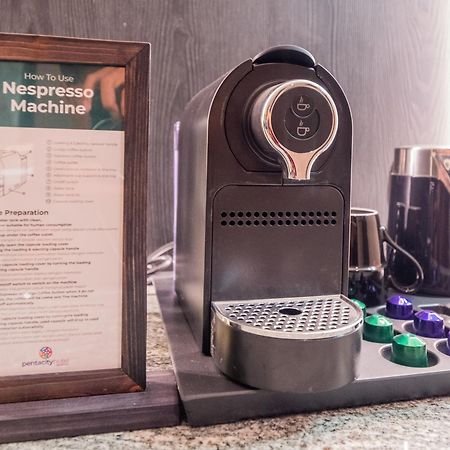 Pentacity Hotel Balikpapan Esterno foto