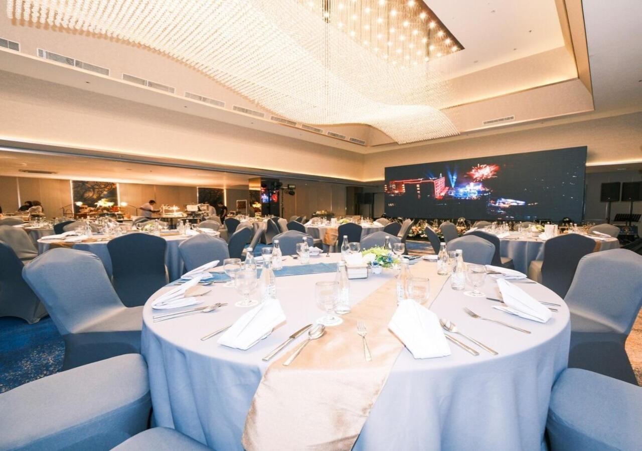 Pentacity Hotel Balikpapan Esterno foto