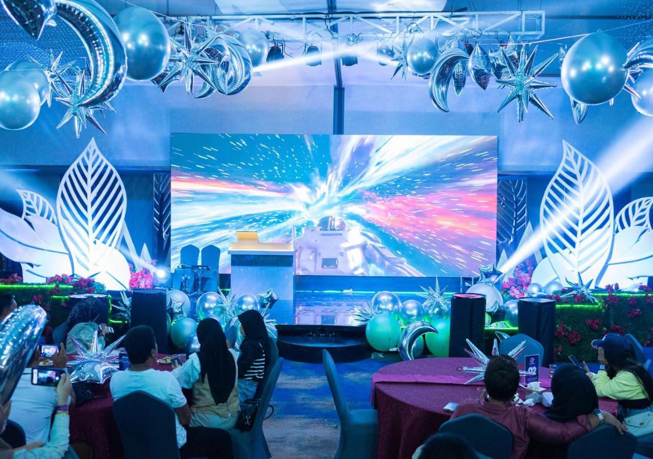 Pentacity Hotel Balikpapan Esterno foto