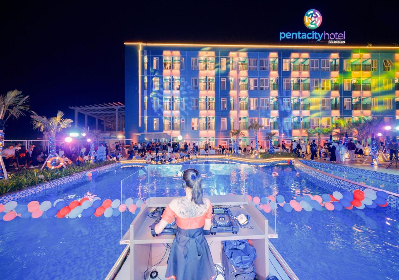 Pentacity Hotel Balikpapan Esterno foto