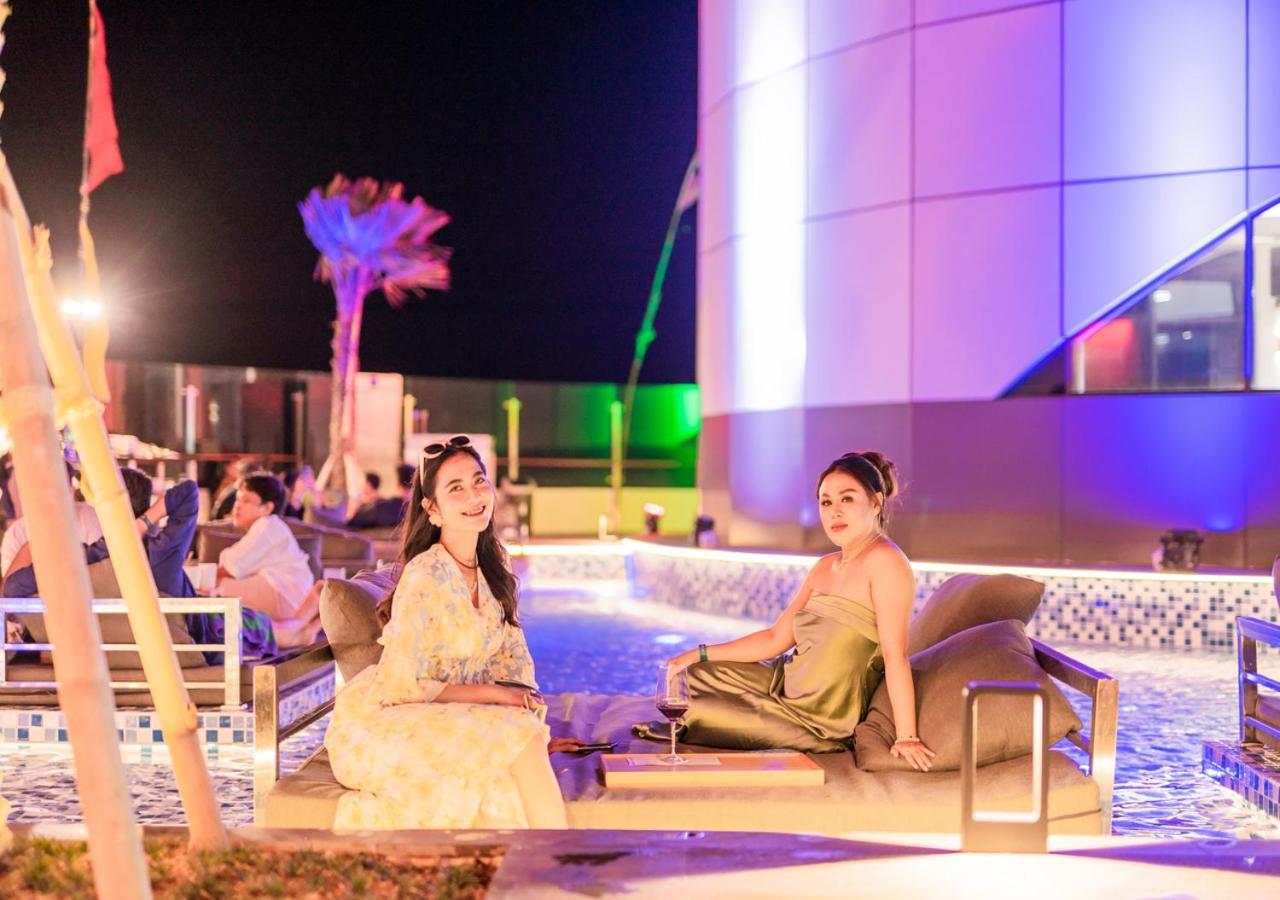 Pentacity Hotel Balikpapan Esterno foto
