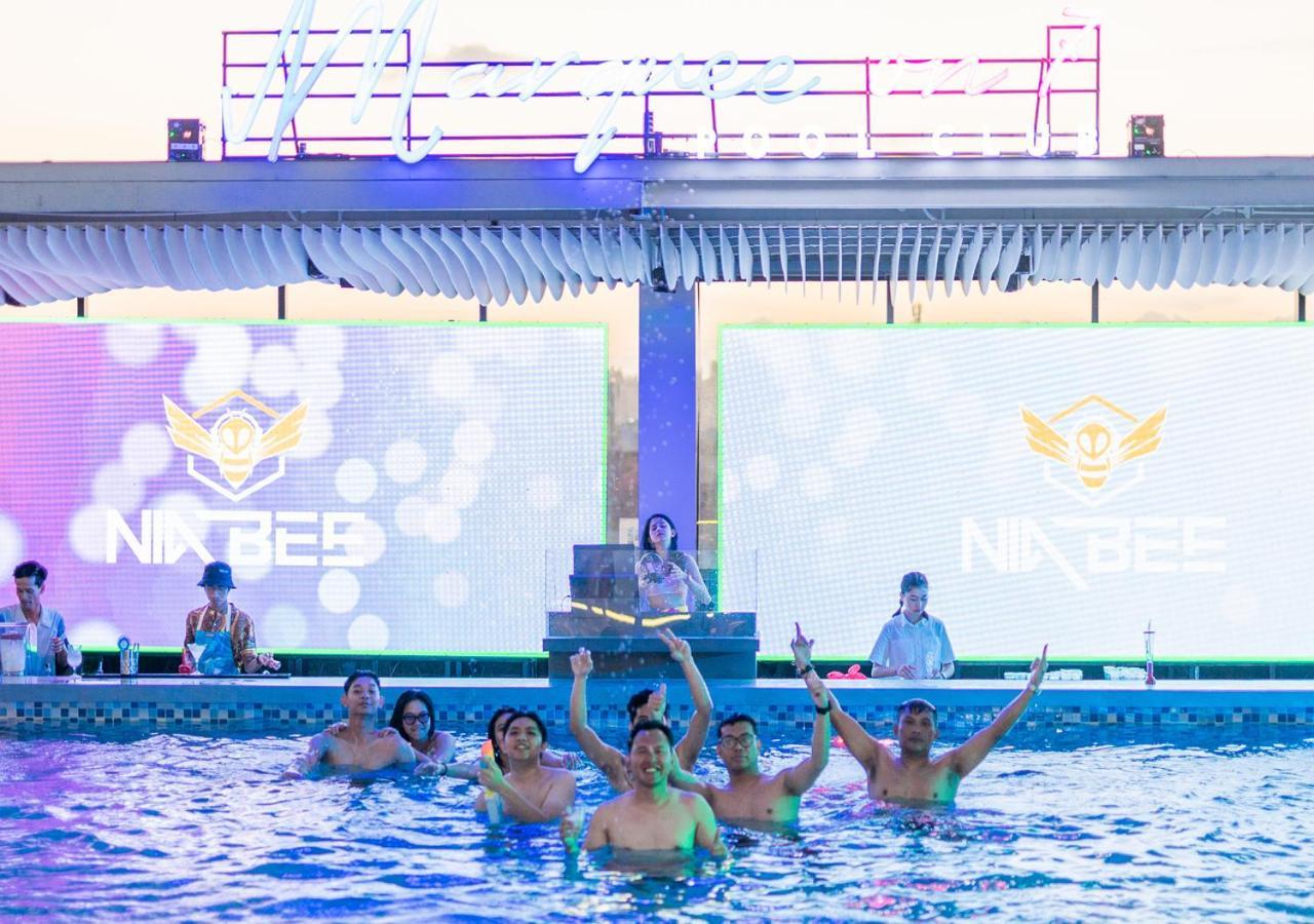 Pentacity Hotel Balikpapan Esterno foto