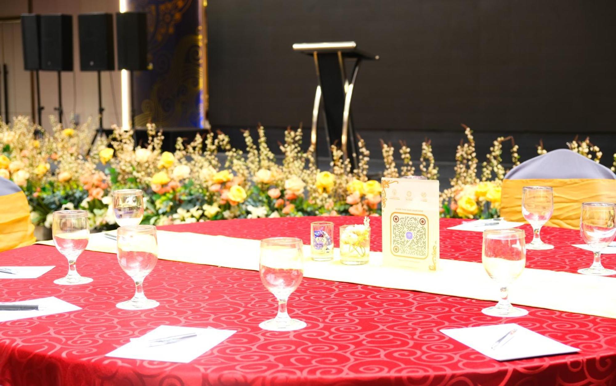Pentacity Hotel Balikpapan Esterno foto