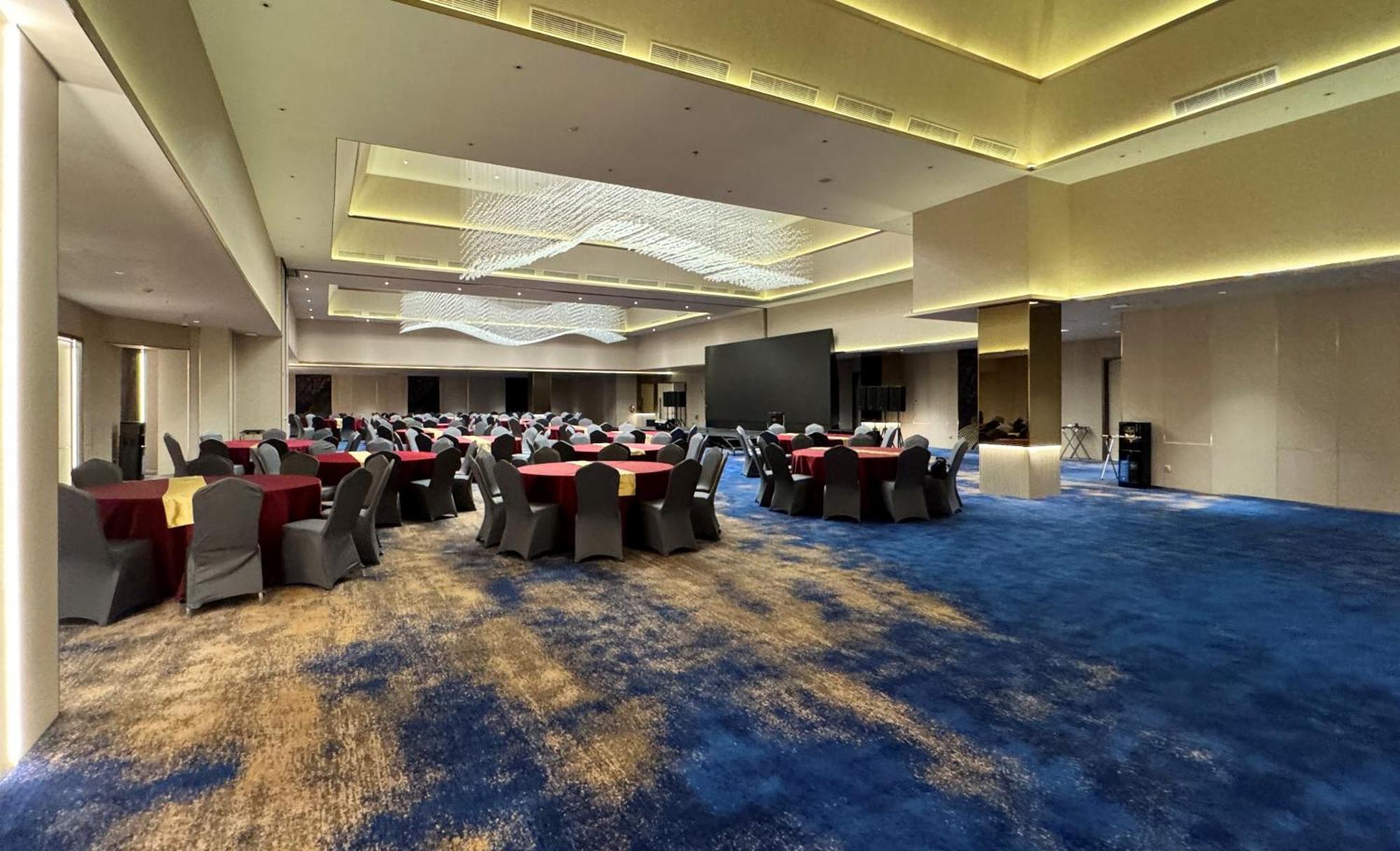 Pentacity Hotel Balikpapan Esterno foto