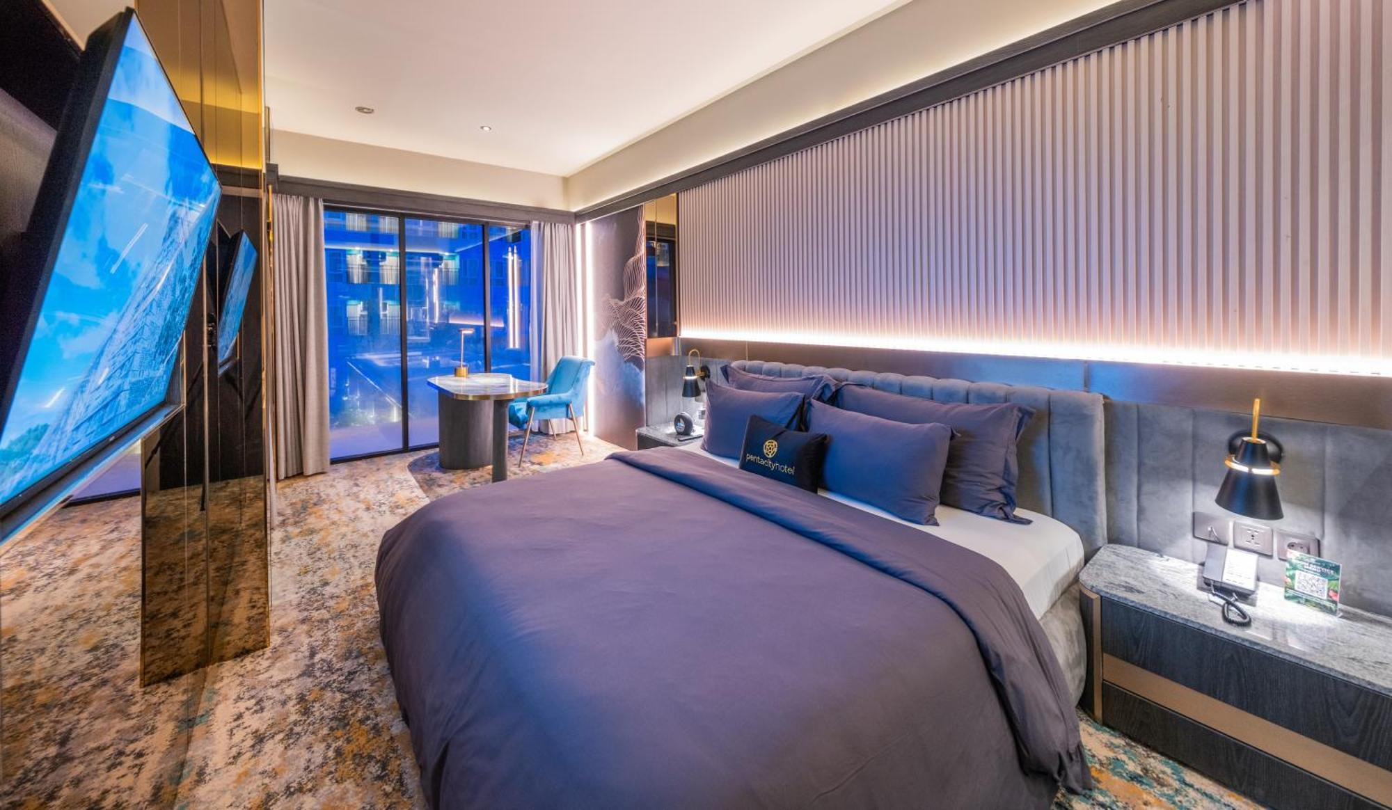 Pentacity Hotel Balikpapan Esterno foto